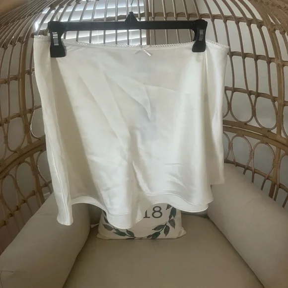 Slip skirt satin mini skirt - Picture 2 of 6